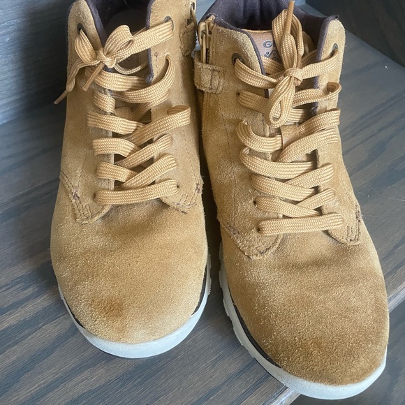 Youth Geox size 3 - Picture 2 of 5